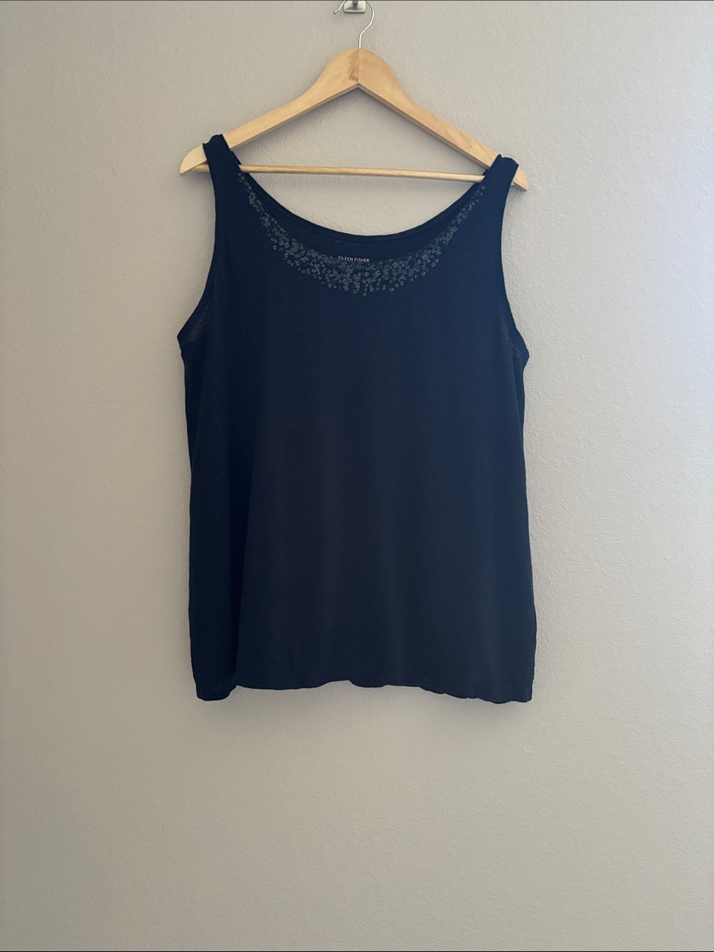 Eileen Fisher Navy Linen Embellished Scoop Neck Tank Top Sequins Size XL - Picture 1 of 11